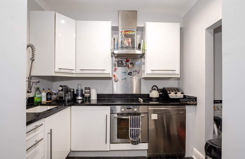 Redcliffe Apartment | GuestReady - Garden Hideaway in Chelsea