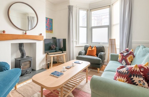 Easton House | GuestReady - Gorgeous Townhouse with Garden