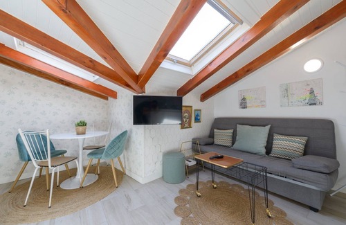 Trafalgar Apartment | GuestReady - Homely stay in Malasaña