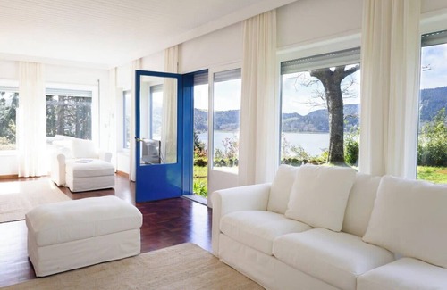 Furnas House | GuestReady - Lakefront Casa do Garajau