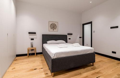 Palacio Apartment | GuestReady -Marvelous Retreat near Plaza de España