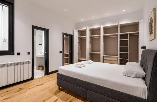 Palacio Apartment | GuestReady -Marvelous Retreat near Plaza de España