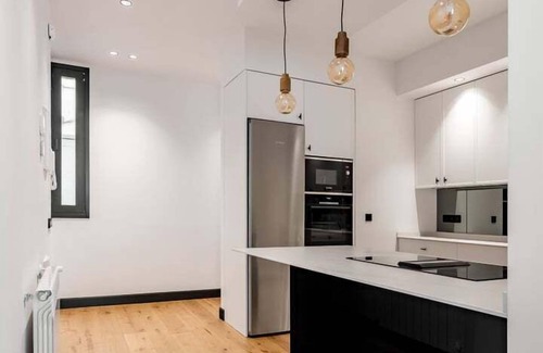 Palacio Apartment | GuestReady - Minimalist stay near Plaza de España