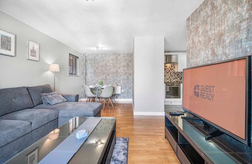Chinatown Apartment | GuestReady - Modern stay in Liverpool city centre