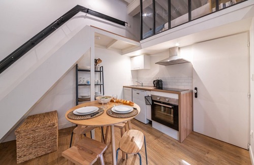 Les Cordeliers Apartment | GuestReady - Modern Studio in The Heart of La Presqu'île