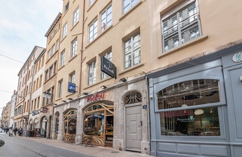 Les Cordeliers Apartment | GuestReady - Modern Studio in The Heart of La Presqu'île