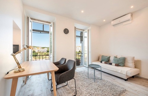 Santo Condestavel Apartment | GuestReady - Mosaic Terrace