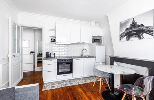 Hopital Saint-Louis Apartment | GuestReady - Neat stay near the Buttes-Chaumont