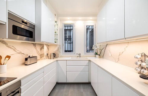 Les Iles Apartment | GuestReady - Opulence Living near Louvre Museum