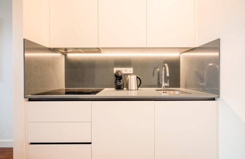 Sao Sebastiao da Pedreira Apartment | GuestReady - Palm Springs Hideaway