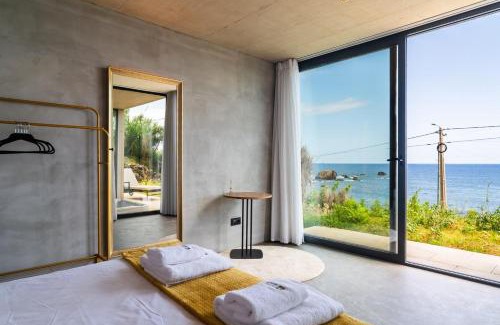 Sao Vicente House | GuestReady - Relax & Ride the Waves