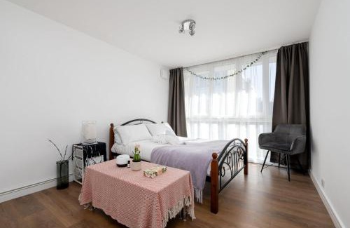 North Finchley Apartment | GuestReady - Serene retreat in North Finchley