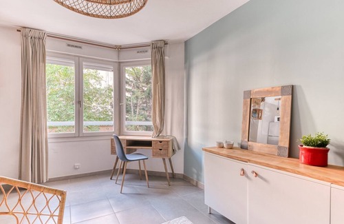 Saint Michel - Mairie Apartment | GuestReady - Sunny Japandi in Central Lyon