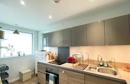 Canning Town Apartment | GuestReady - Sunny & Modern Apt in Canning Town
