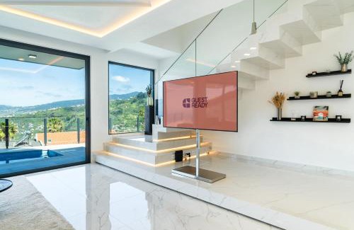 Ponta do Sol Villa | GuestReady - Sunset Heaven Villa