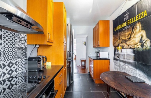 Bois-Colombes Apartment | GuestReady - Tranquil Getaway with Terrace for 5