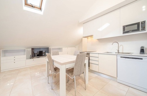 Seixal Apartment | GuestReady - Tennessee Orange in Seixal