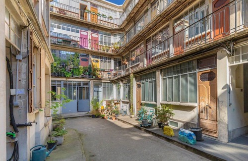 Amerique Apartment | GuestReady - Trendy Parisian Apt in 19th Arr.
