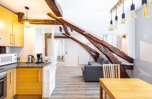 Paris City Center Apartment | GuestReady - Wooden essence near the Louvre
