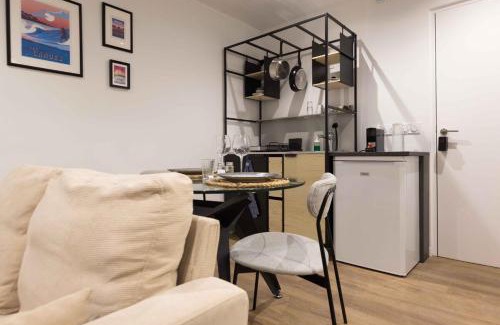 Arcueil Apartment | GUESTROOM Cosy in Arcueil