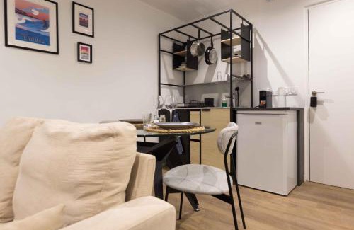 Arcueil Apartment | GUESTROOM Cosy in Arcueil