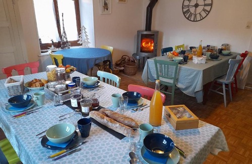 Raon-les-Leau Bed & Breakfast | Guestroom Raon-lès-Leau, 2 pièces, 4 personnes - FR-1-584-284