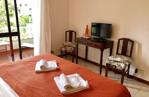 Cascais Bed & Breakfast | Guincho Lovely Room 0 Manelisa Cascais