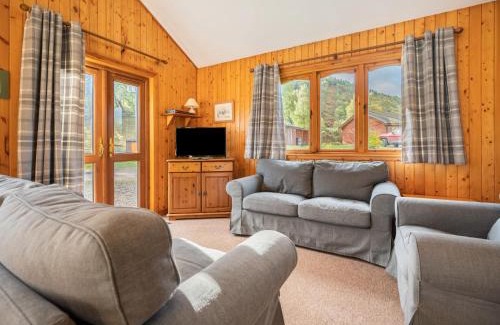 Glen Urquhart Ski Chalet | Guisachan Lodge at Lochletter Lodges