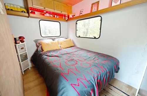 Grezet-Cavagnan Other | Guitard Caravan Club - Caravane romantique et insolite