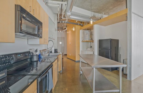 The Gulch Condo | Gulch Vibes: Modern 2BR Loft