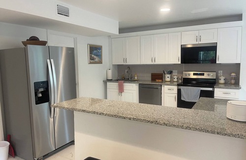 Bonita Springs House | Gulf access. FREE Kayaks,SUP’s & Canoe.Bring your boat,bring the pups!