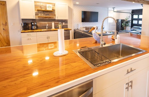 Bonita Springs House | Gulf Access Resort Style Pool Home Only 4 minutes to the Beach