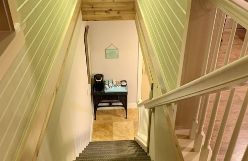 Gulf Breeze House | Gulf Breeze Canal Bungalow