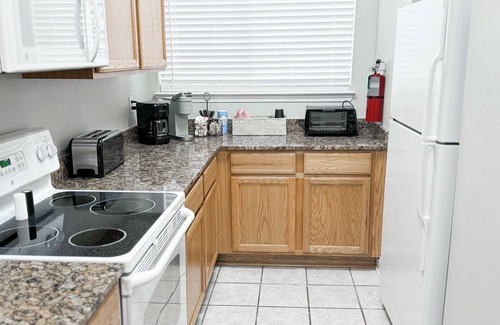 Biloxi Condo | Gulf Coast Getaway! Seconds from Beach and Casinos