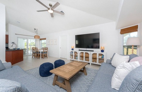 Englewood East House | Gulf Coast Getaway.