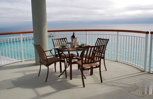 Navarre Beach Condo | Gulf front Beach Colony W w/seasonal beach chair/umbrella service March-October