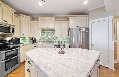 Orange Beach Condo | Gulf Front Condo | Outdoor Pool & Grill!