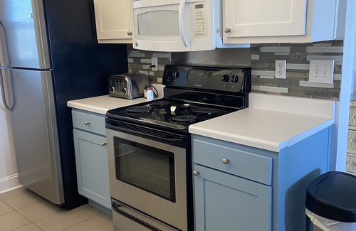 Fort Walton Beach Condo | Gulf-front Custom Designed 2 Bdrm, Complimentary Beach Chair Setup for you !