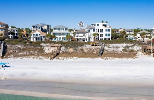 Seawalk Circle House | Gulf Front Home in the Heart of Seagrove!
