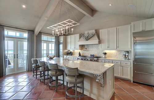 Cinnamon Shore House | Gulf-Front Home, Panoramic Views, Resort-Style Amenities in Cinnamon Shore