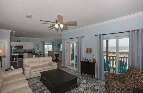 Fort Morgan House | Gulf Front house, 5 ensuites, Private Heated Pool, Never Crowded Beach, Fire Pit