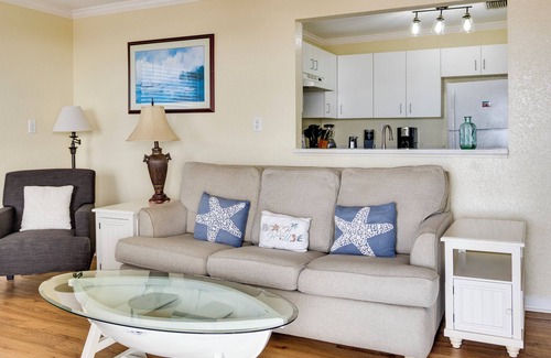 Indian Shores Villa | Gulf front one bedroom apartment villas.