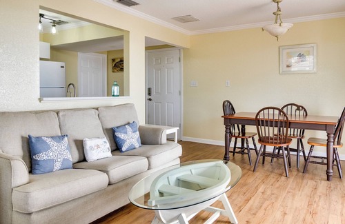 Indian Shores Villa | Gulf front one bedroom apartment villas.