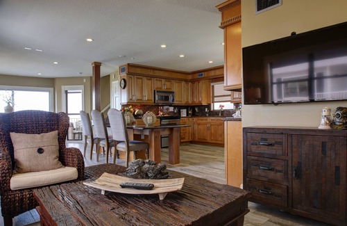 Indian Shores House | Gulf Front on the Beach - Sun, sand, and water will be your view from every room