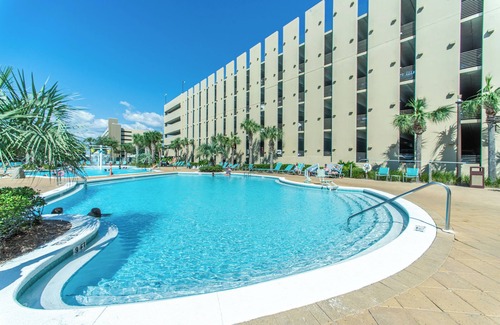 Panama City Beach Condo | ☀️Gulf FRONT-Pools+Hot Tubs-Emerald Beach 1631☀️