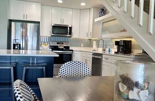 Crystal Beach Condo | Gulf Front, Right on the Beach! Complimentary Beach Service! Newly Remodeled!