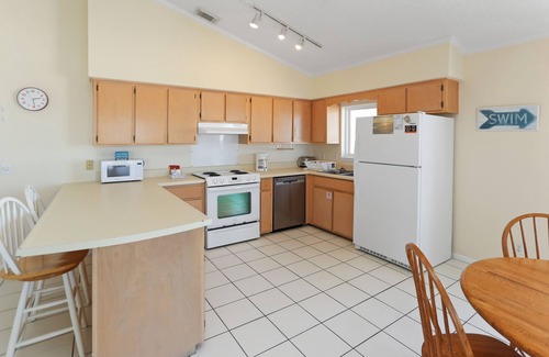 Port St. Joe House | Gulf Front, Single Level, Screened Porch ~ Road's End