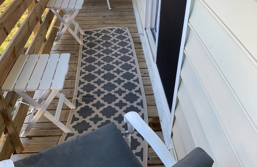 Gulf Shores Condo | Gulf Shores Condo - Directly Across Road from Beach!