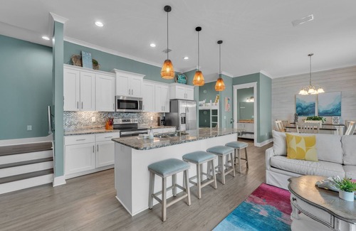 Gulf Shores House | Gulf Shores Cottage, Steps to Sand & Lagoon Access. Dog Friendly.