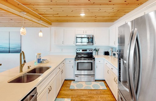 Cape San Blas House | Gulf-view beach house with patio, foosball, central AC, & W/D - dog-friendly